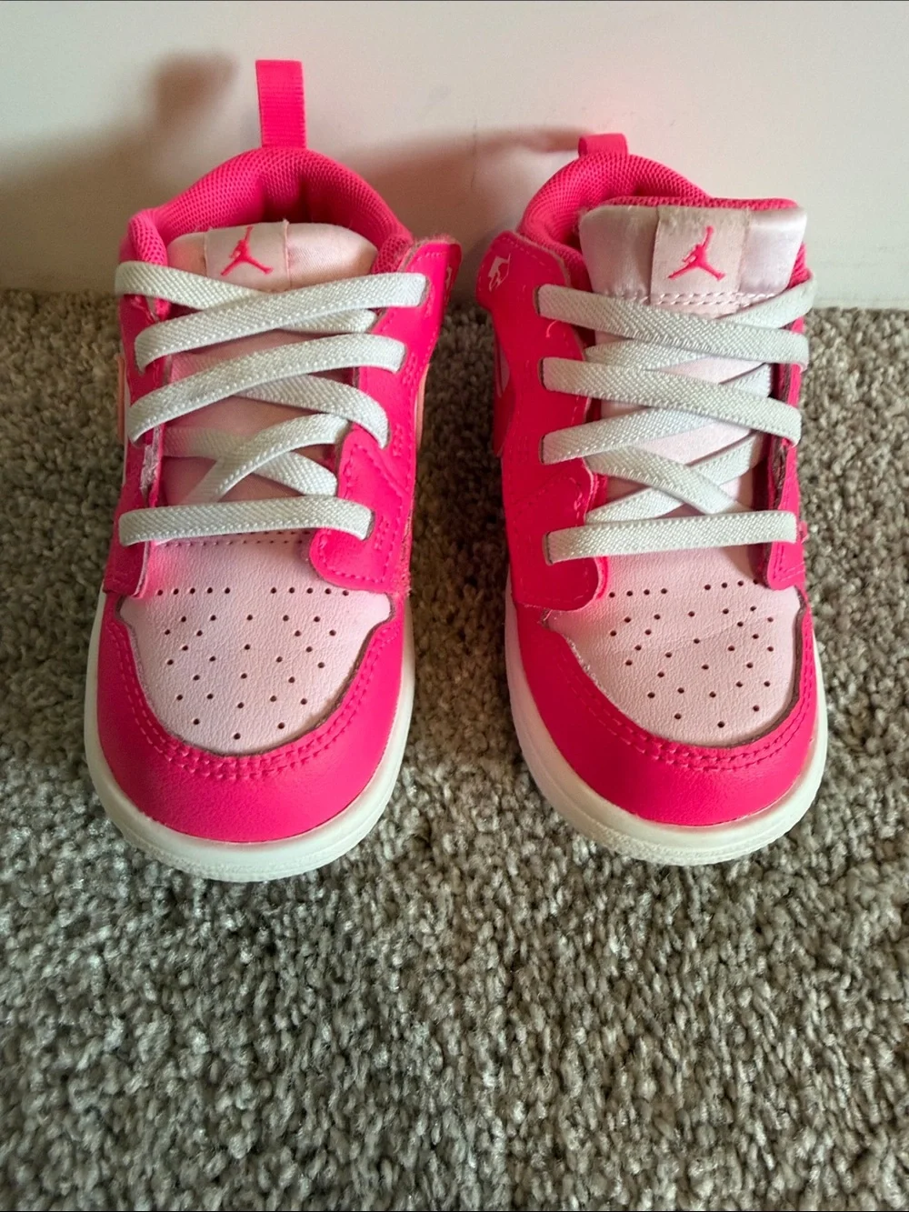 Jordan Nike Girls Easy On Snap Closure Sneakers Sz 8